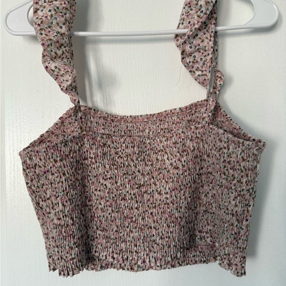 Elegant Floral Ruffle Strap Top - Picture 5 of 7